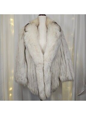 Luxurious Vintage Finland Blue Fox Fur Coat Never worn size 6